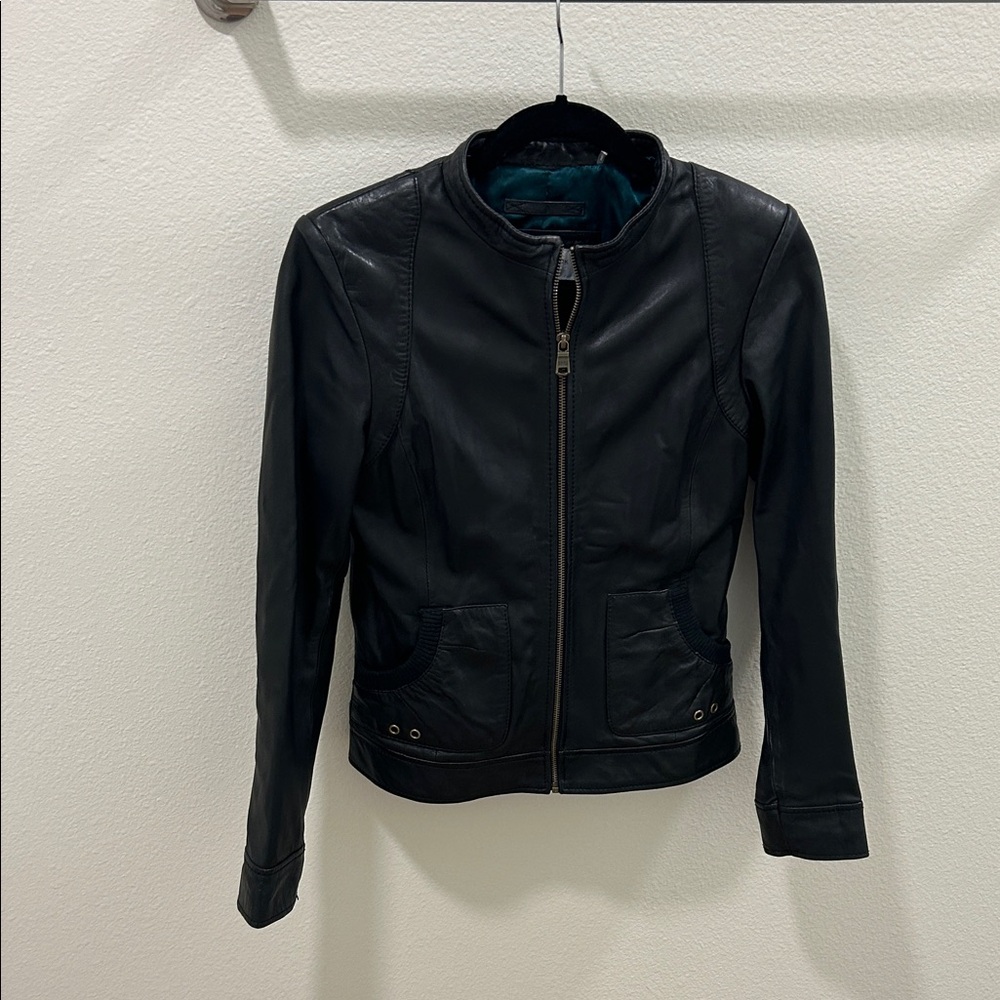 Women's Black Leather Zip-Front Jacket